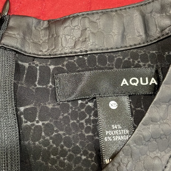 Faux Leather Skirt and Top matching Set - Picture 5 of 6